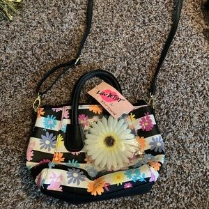Luv Betsy bag